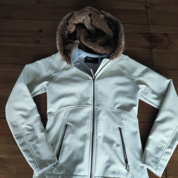 Marmot Jacket - Faux Fur Lined Hood - XS - Picture 2 of 9